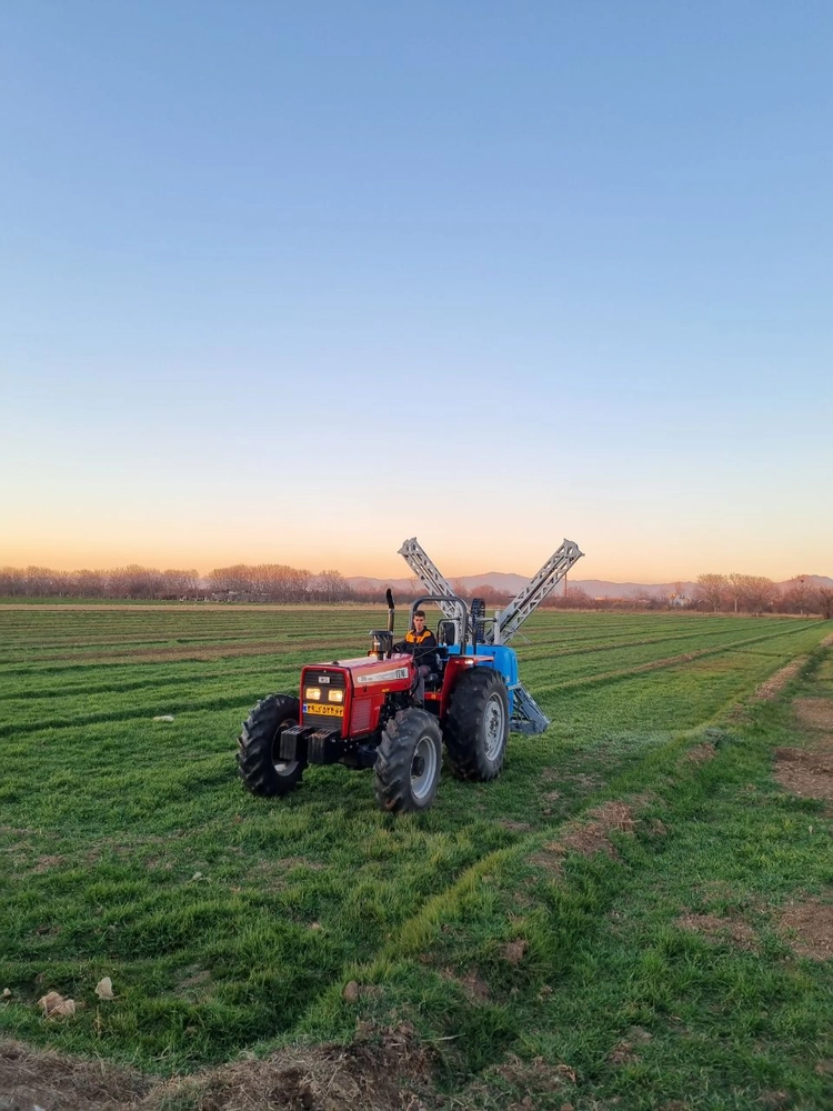 سمپاش بوم دار هیدرولیک