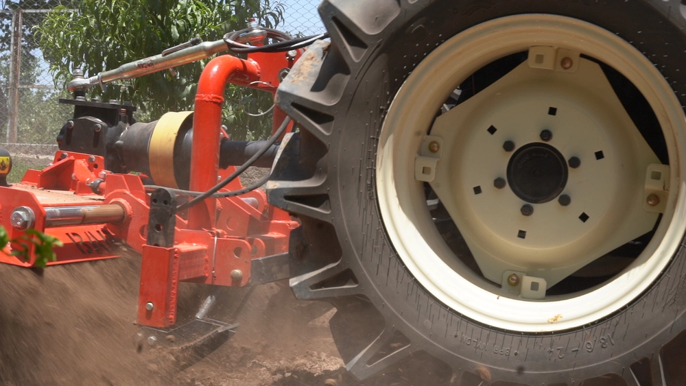 روتیواتورهای کشویی باغی و زراعی (هیدرولیک)(مخصوص تراکتورهای باغی 30تا75 قوه اسب بخار)