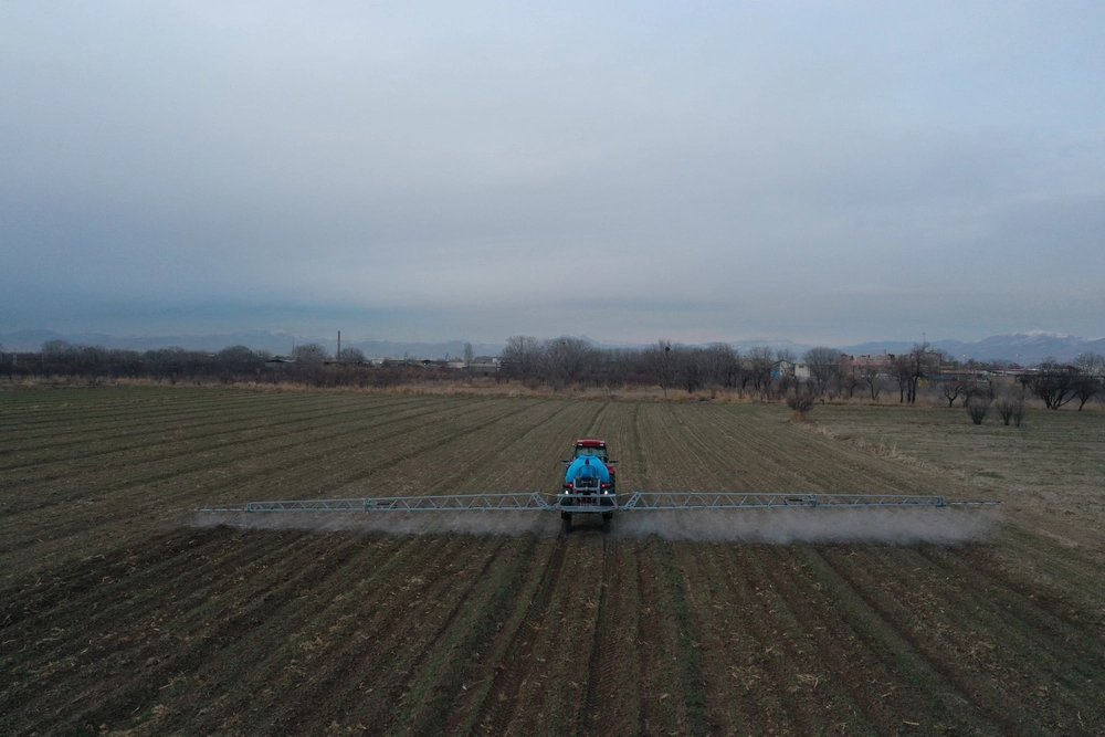 سمپاش بوم دار برقی