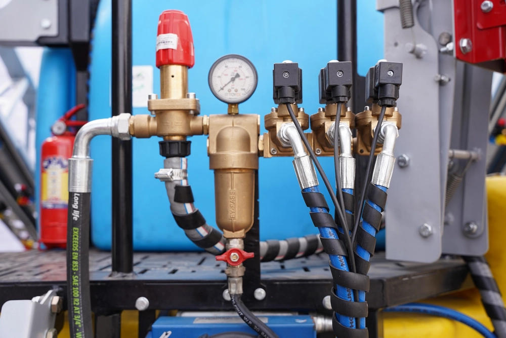 سمپاش بوم دار برقی