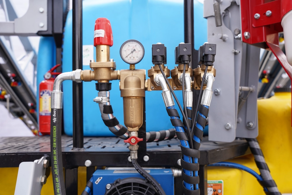 سمپاش بوم دار برقی