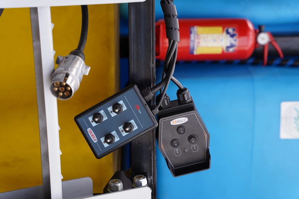 سمپاش بوم دار برقی