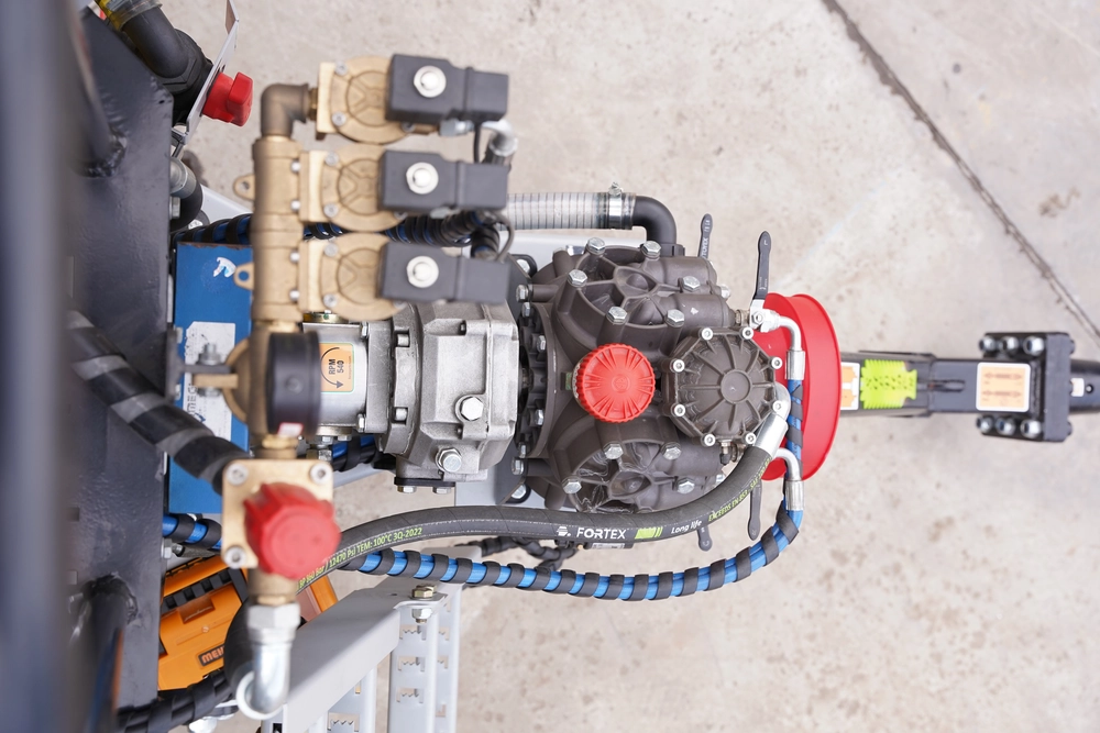 سمپاش بوم دار برقی