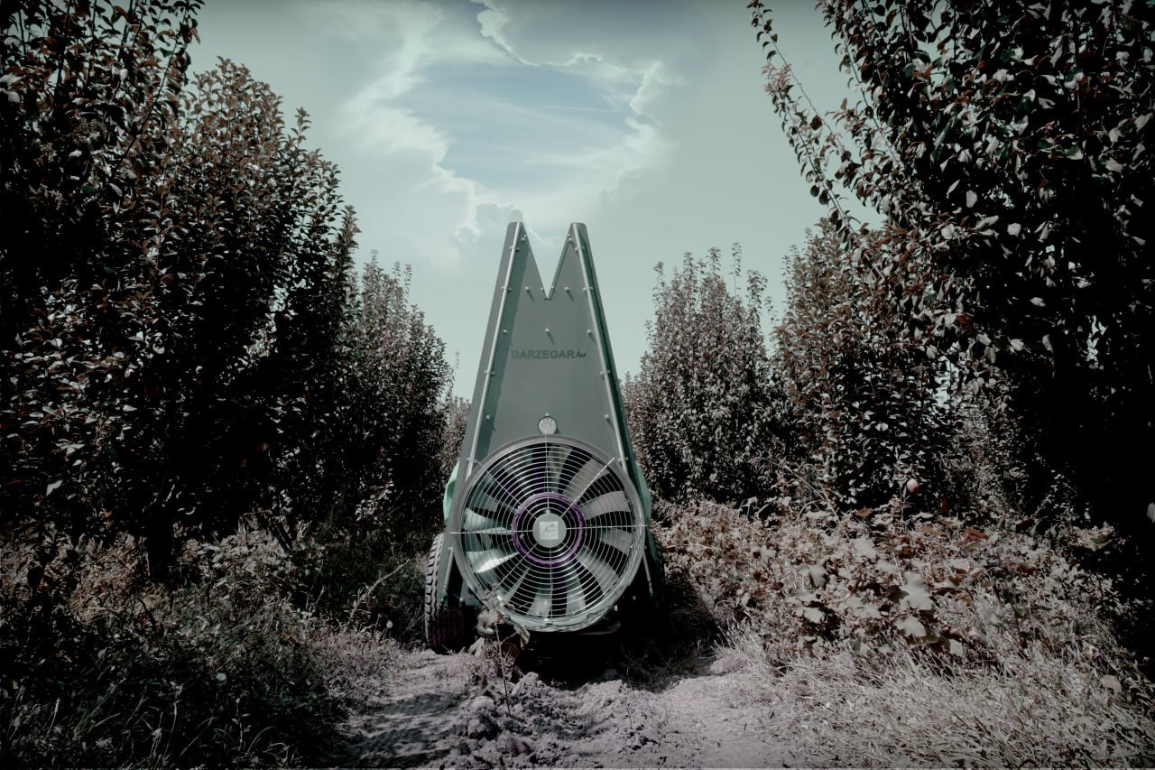 Orchard Atomizer Sprayer with Book Fan