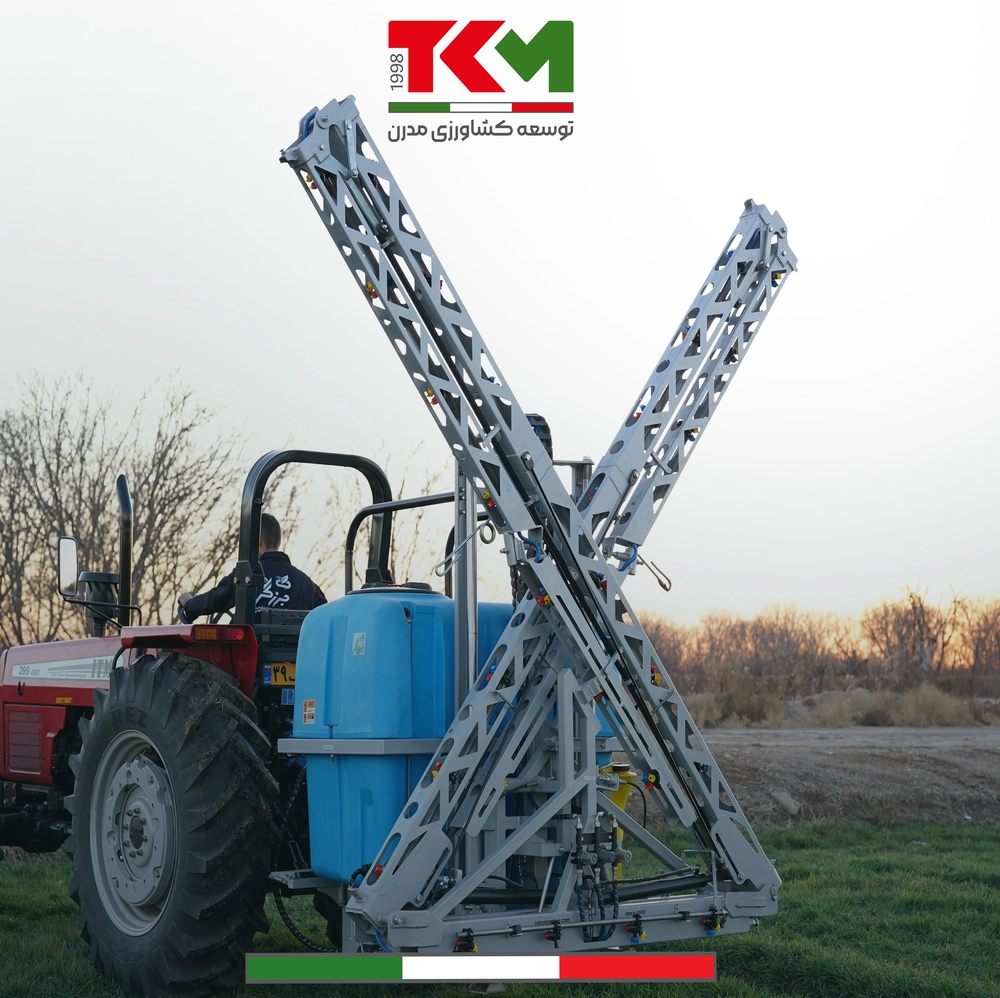 سمپاش بوم دار 800 لیتری کمپرسی بوم 14 متری هیدرولیکی